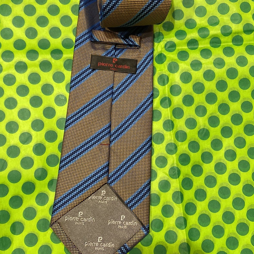EUC, Pierre Cardin tie